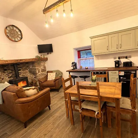 Sleeps 4 With Parking *