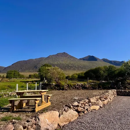 Sleeps 4 With Parking * Cill Airne